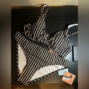 Striped Bikini Set in Black and White M /34